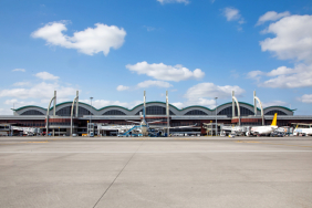 1786957345_Apron
